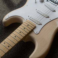 G&L FD Legacy Blonde MP