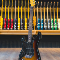 G&L Tribute Legacy L/H 3-Tone Sunburst RW