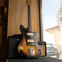 Vintage V65 ICON Vibrato, Distressed Tobacco Sunburst