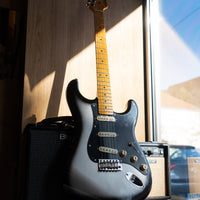 Vintage V6 Reissued, Silverburst