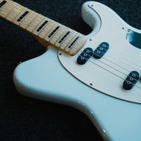 G&L CLF Research Espada, Sonic Blue