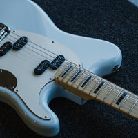G&L CLF Research Espada, Sonic Blue