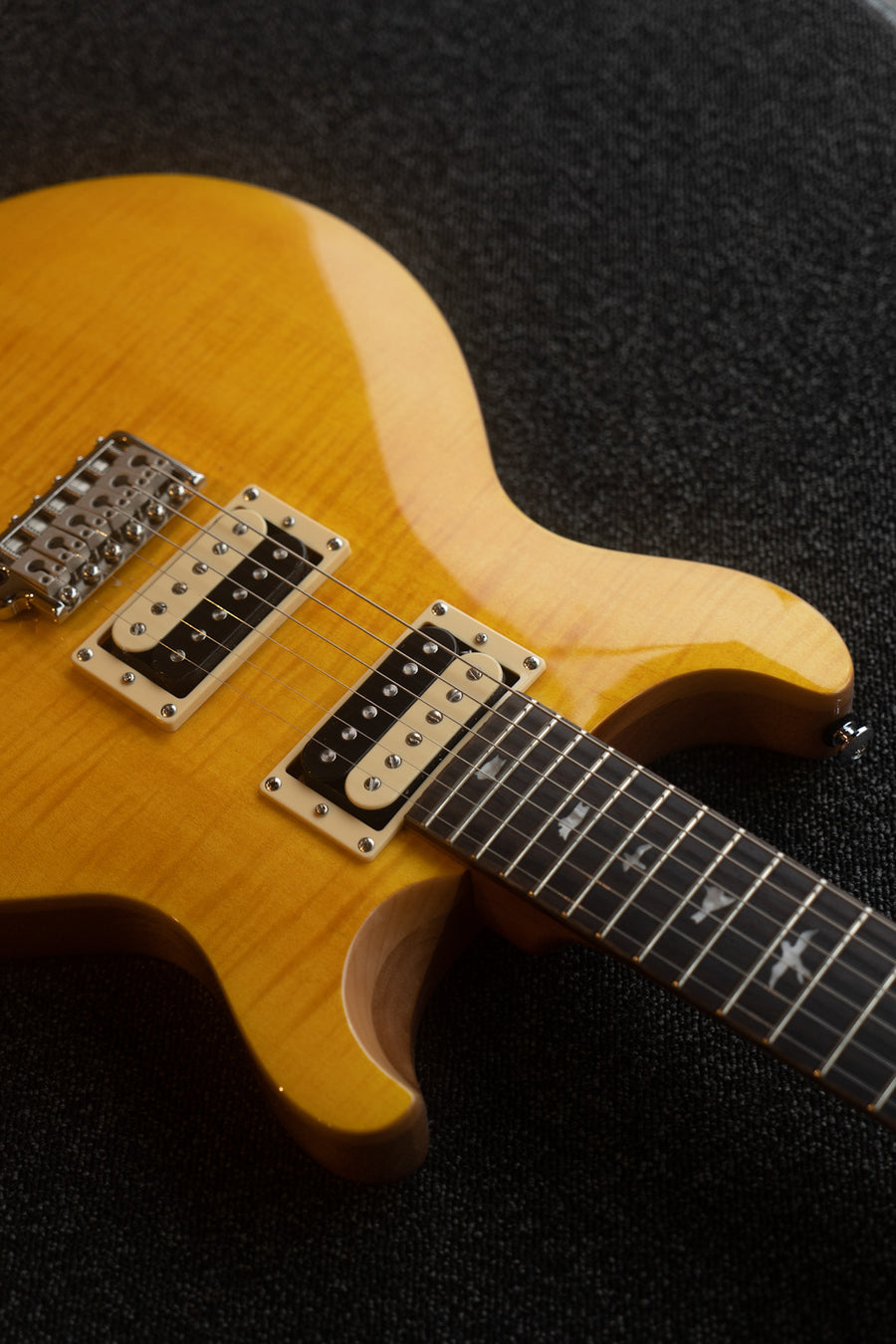 PRS SE Santana, Santana Yellow