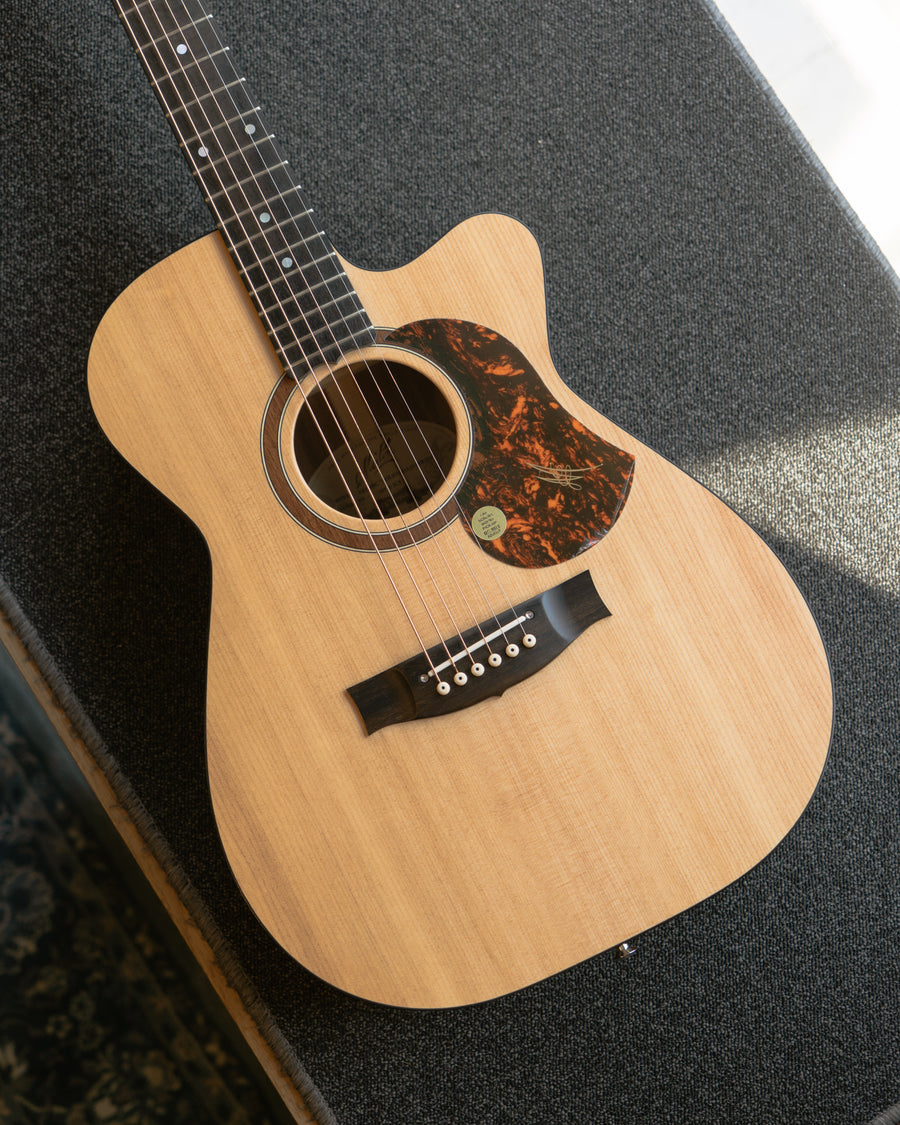 Maton SRS808C