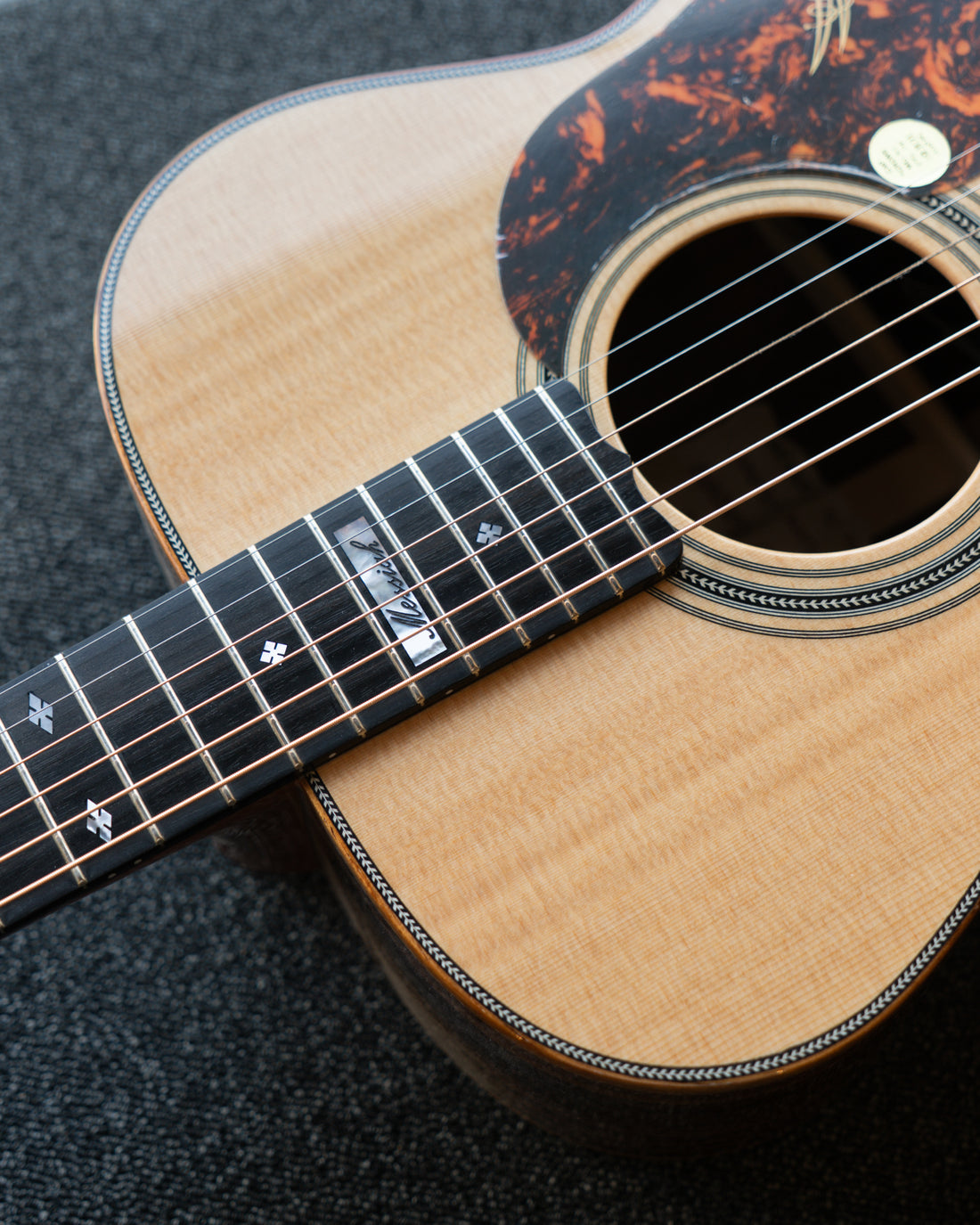 Maton Messiah EM100 808