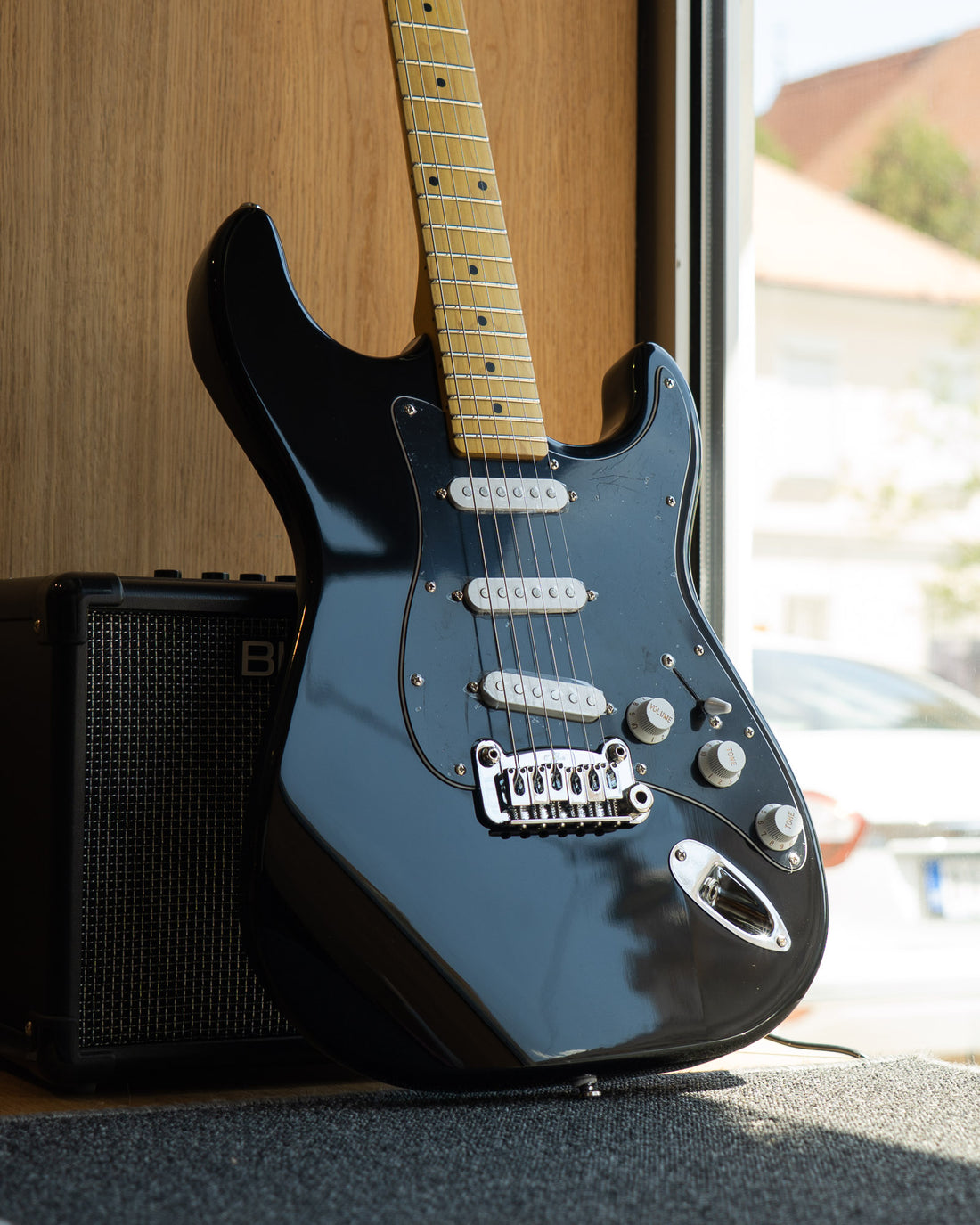 G&L Tribute Legacy Gloss Black MP Poplar