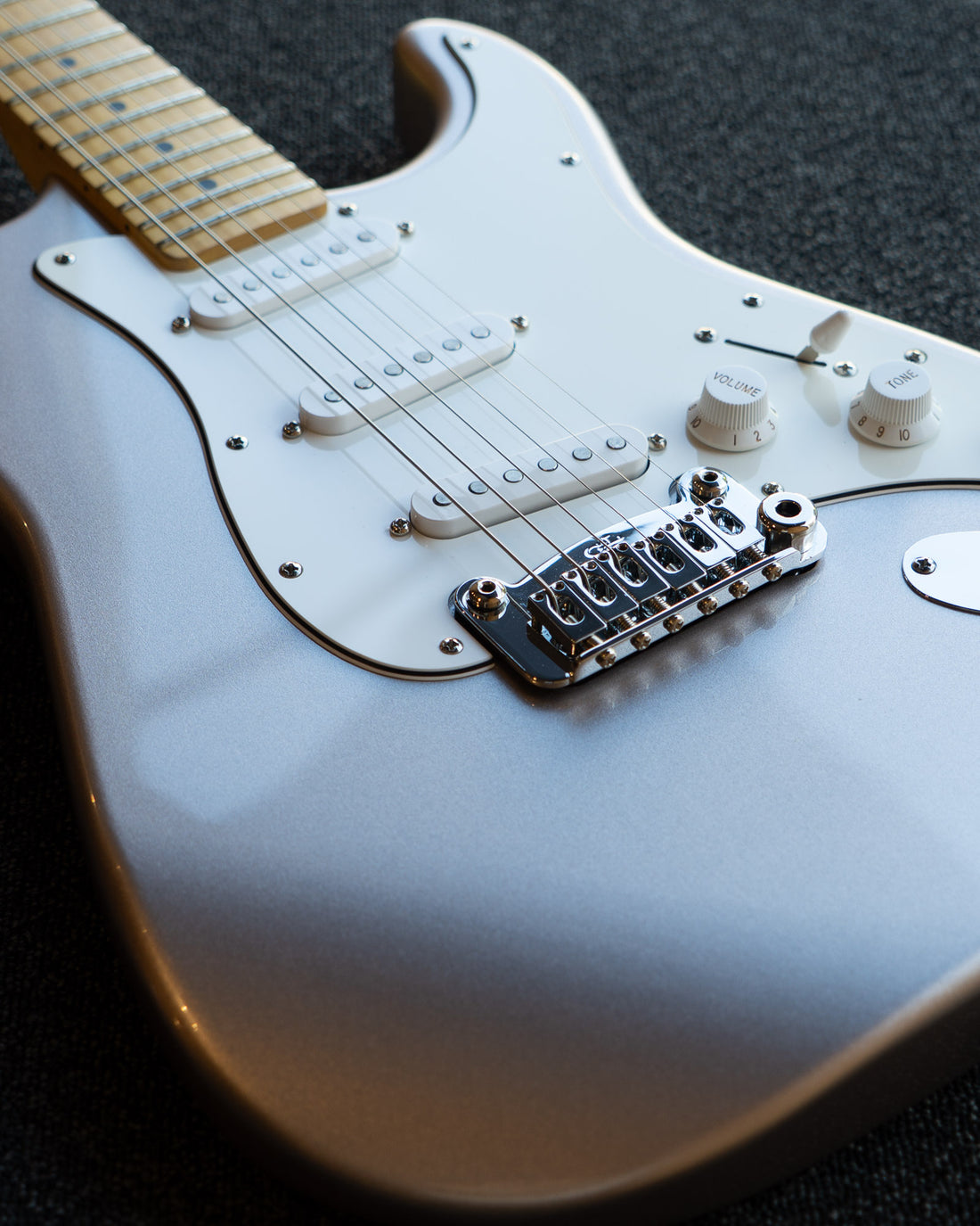 G&L Tribute Legacy Shoreline Gold MP Poplar