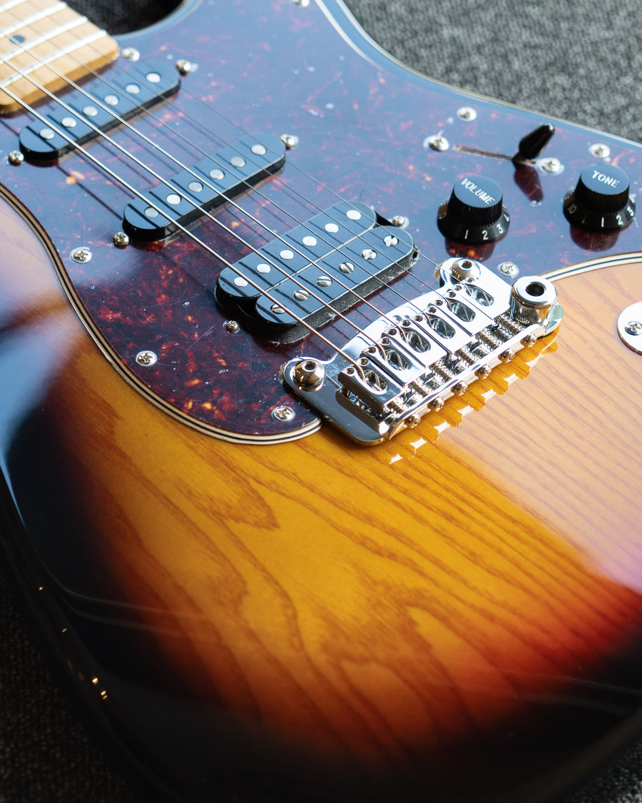 G&L Tribute Legacy HB 3-Tone Sunburst MP