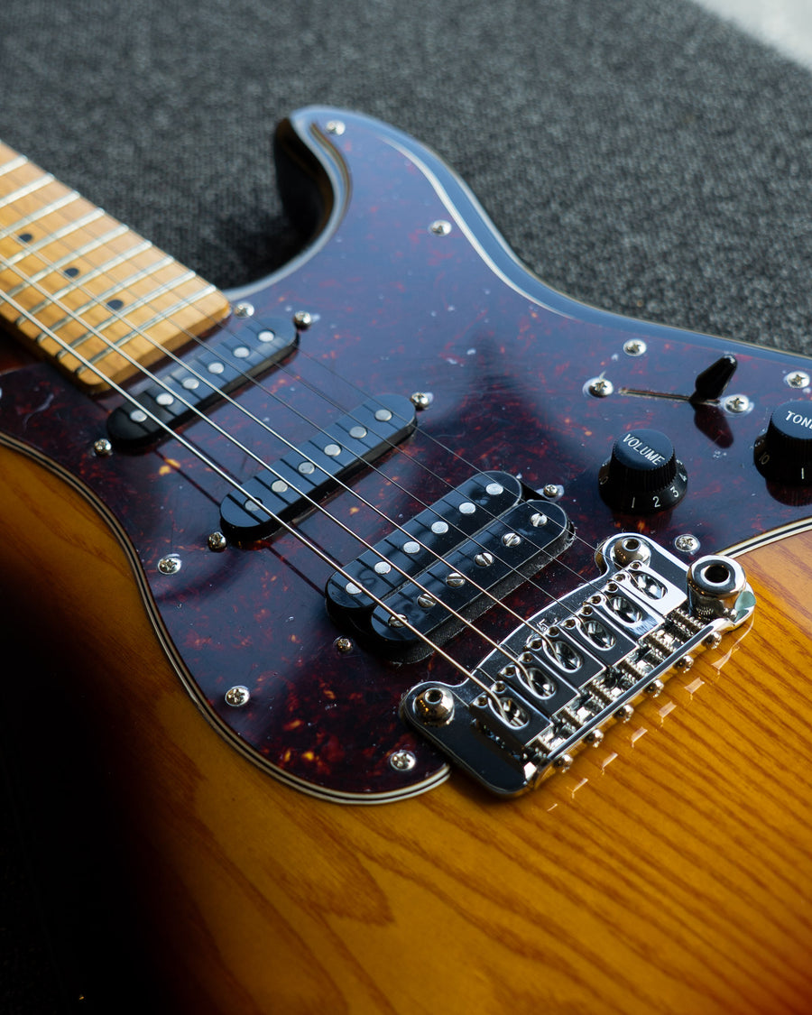 G&L Tribute Legacy HB 3-Tone Sunburst MP