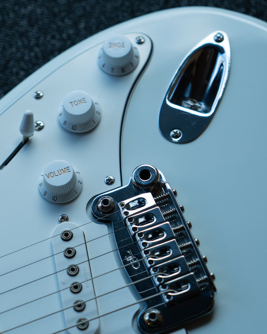 G&L Tribute S-500 Sonic Blue RW Poplar