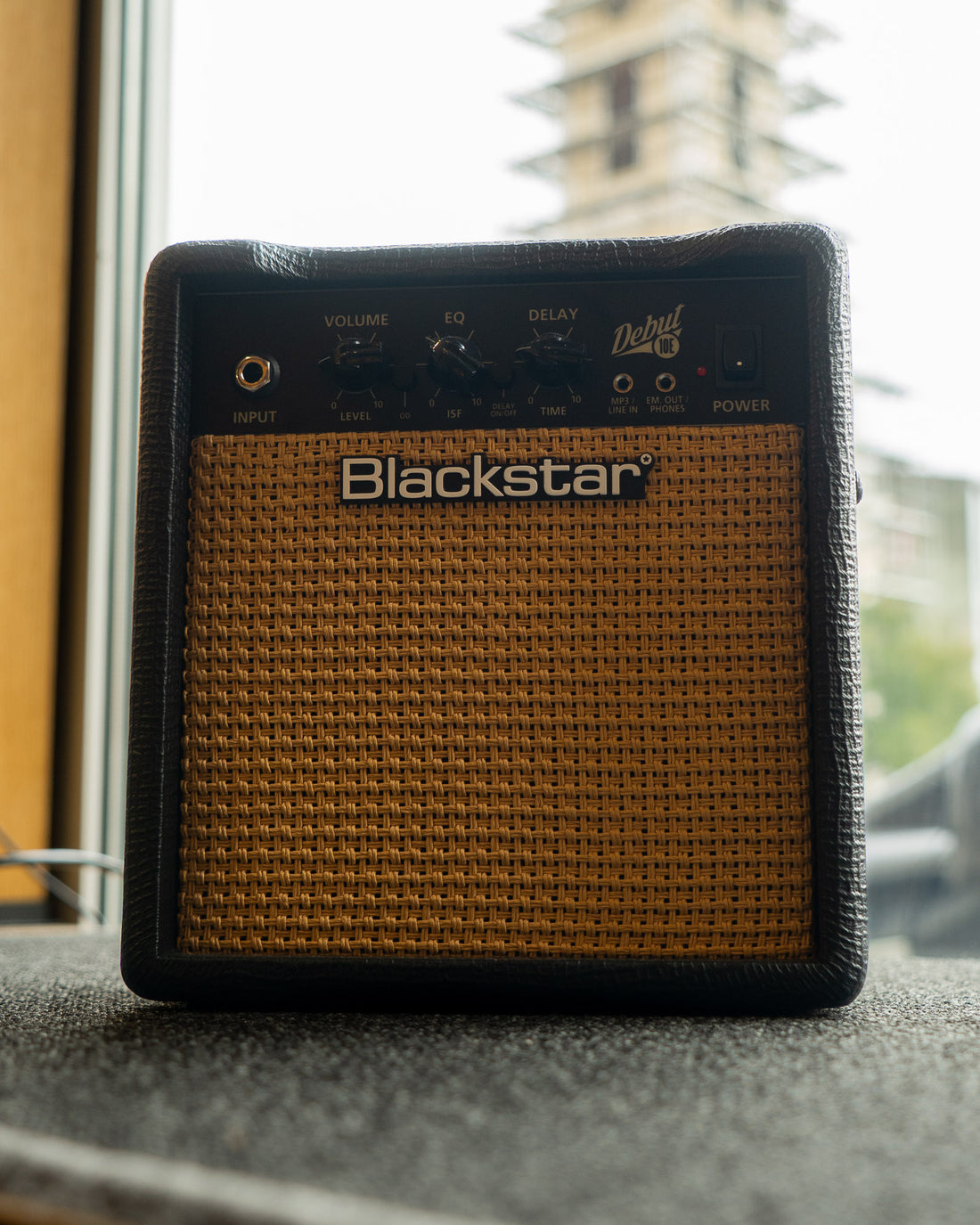 Blackstar Debut 10E, Black