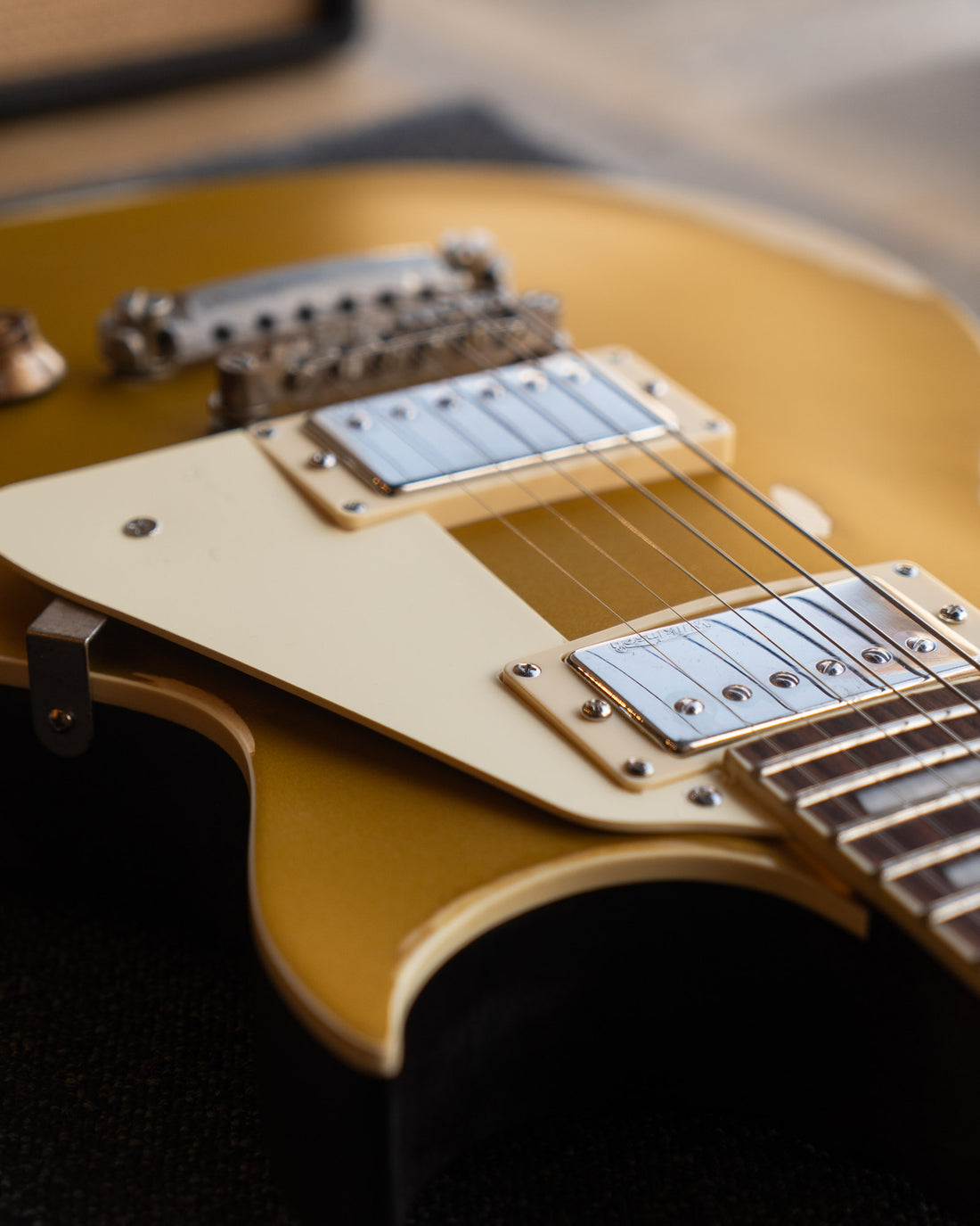 Vintage V100HH ICON, Distressed Gold Top