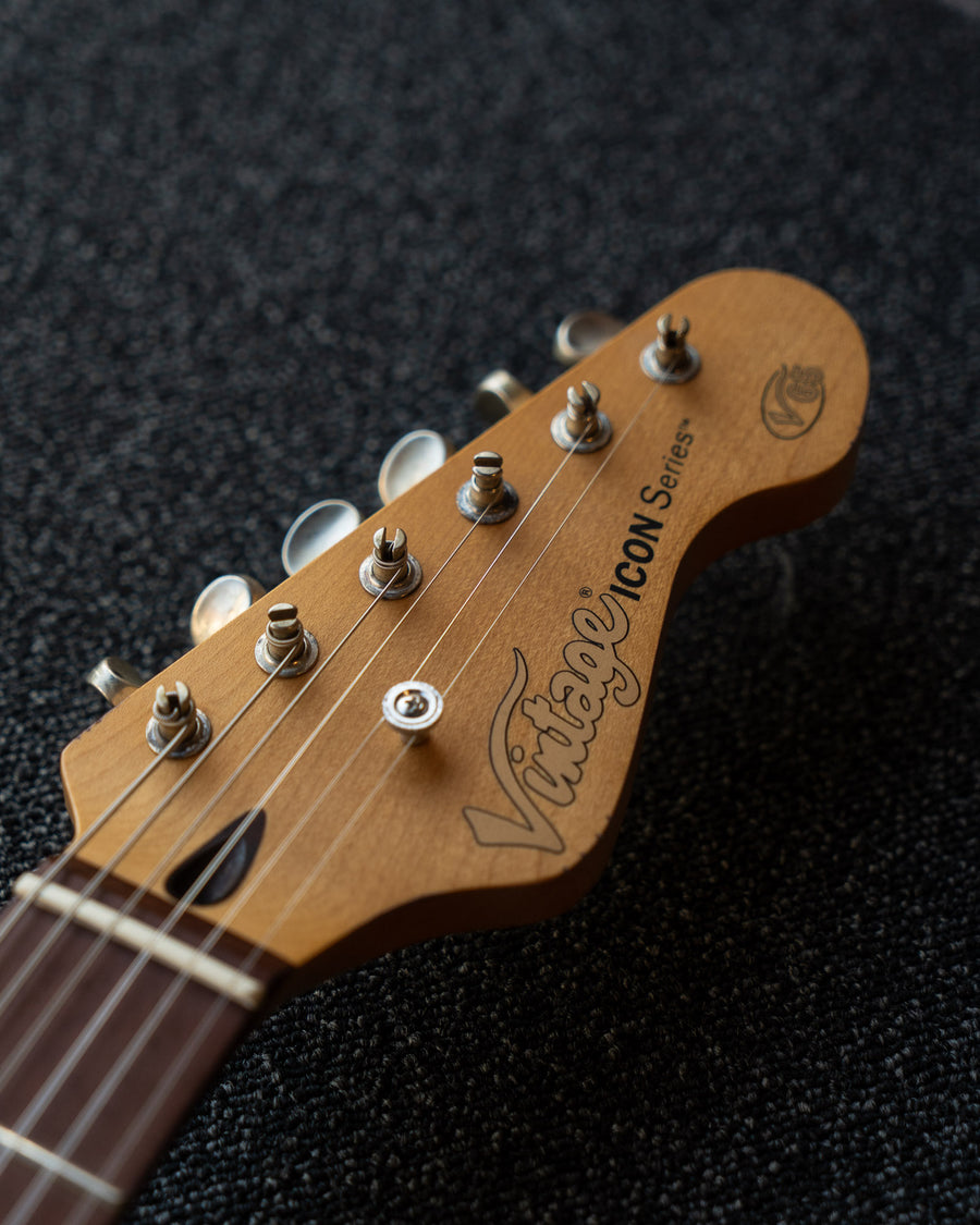Vintage V65 ICON Vibrato, Distressed Tobacco Sunburst