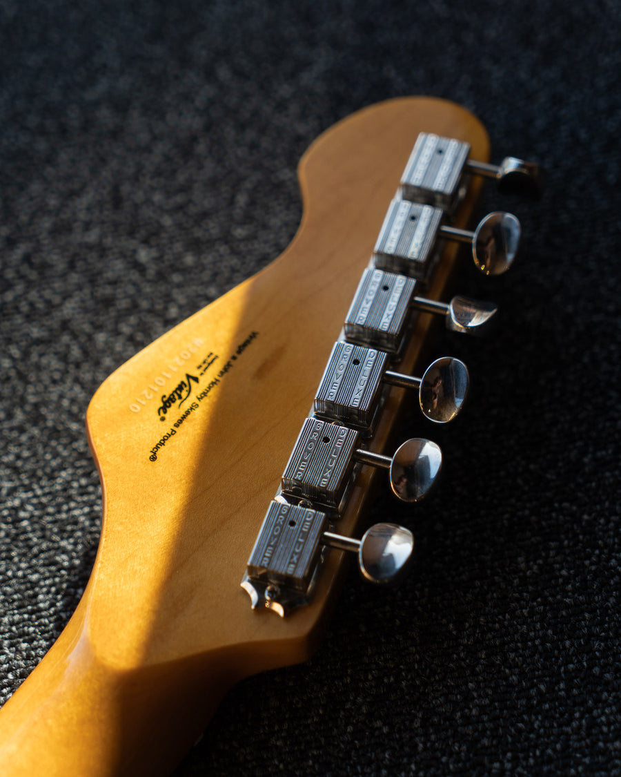 Vintage V6 Reissued, Silverburst