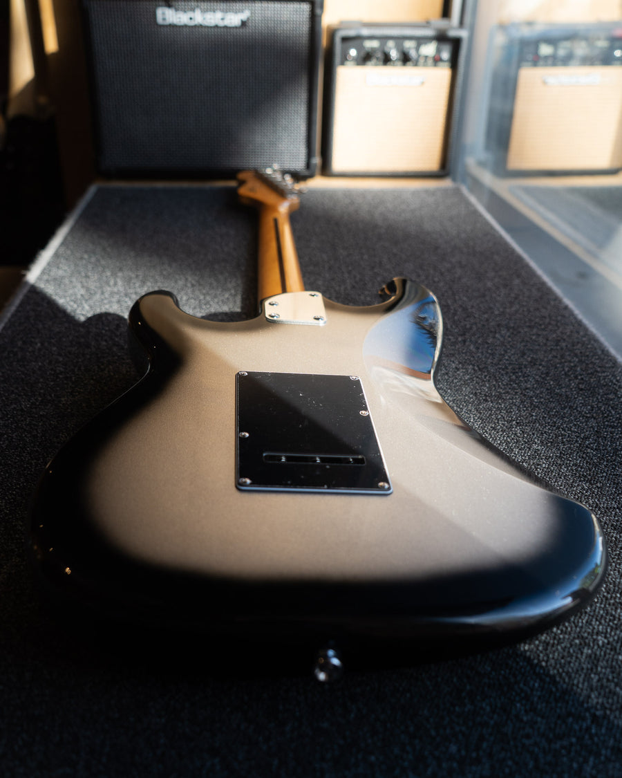 Vintage V6 Reissued, Silverburst