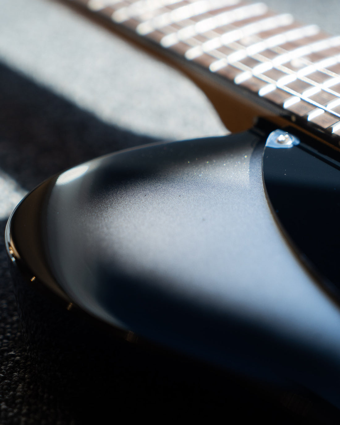 Vintage V75 Reissued, Silverburst