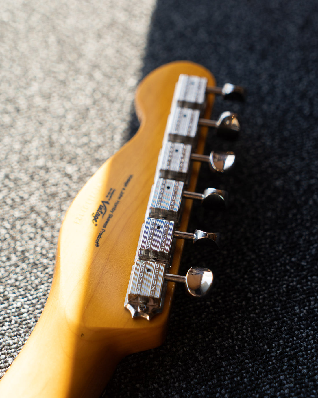 Vintage V75 Reissued, Silverburst