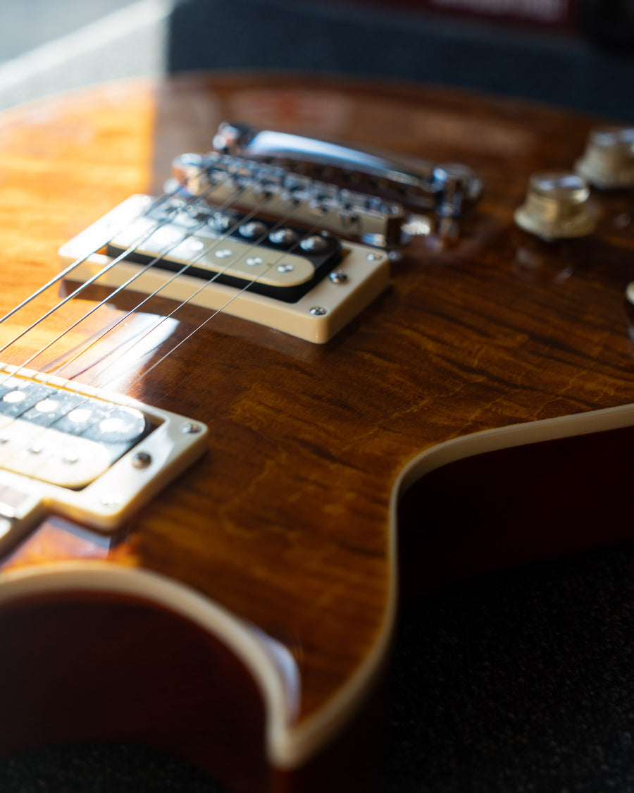 Vintage V100AFD Reissued Left-Handed, Flamed Amber