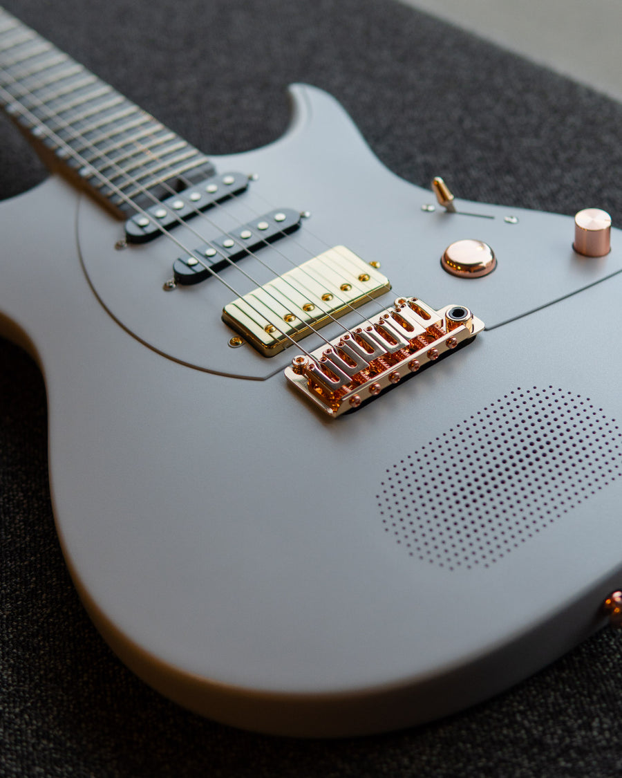 Enya Inspire Midnight Grey, Ozielzinho Signature