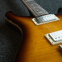 PRS SE DGT, McCarty Tobacco Sunburst