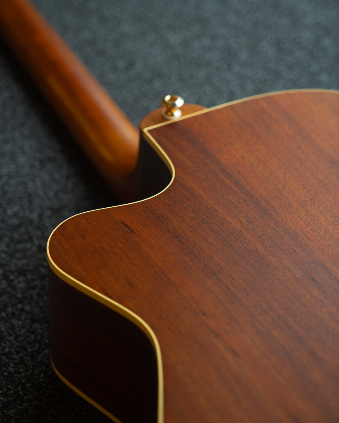 Maton EBG808C Nashville