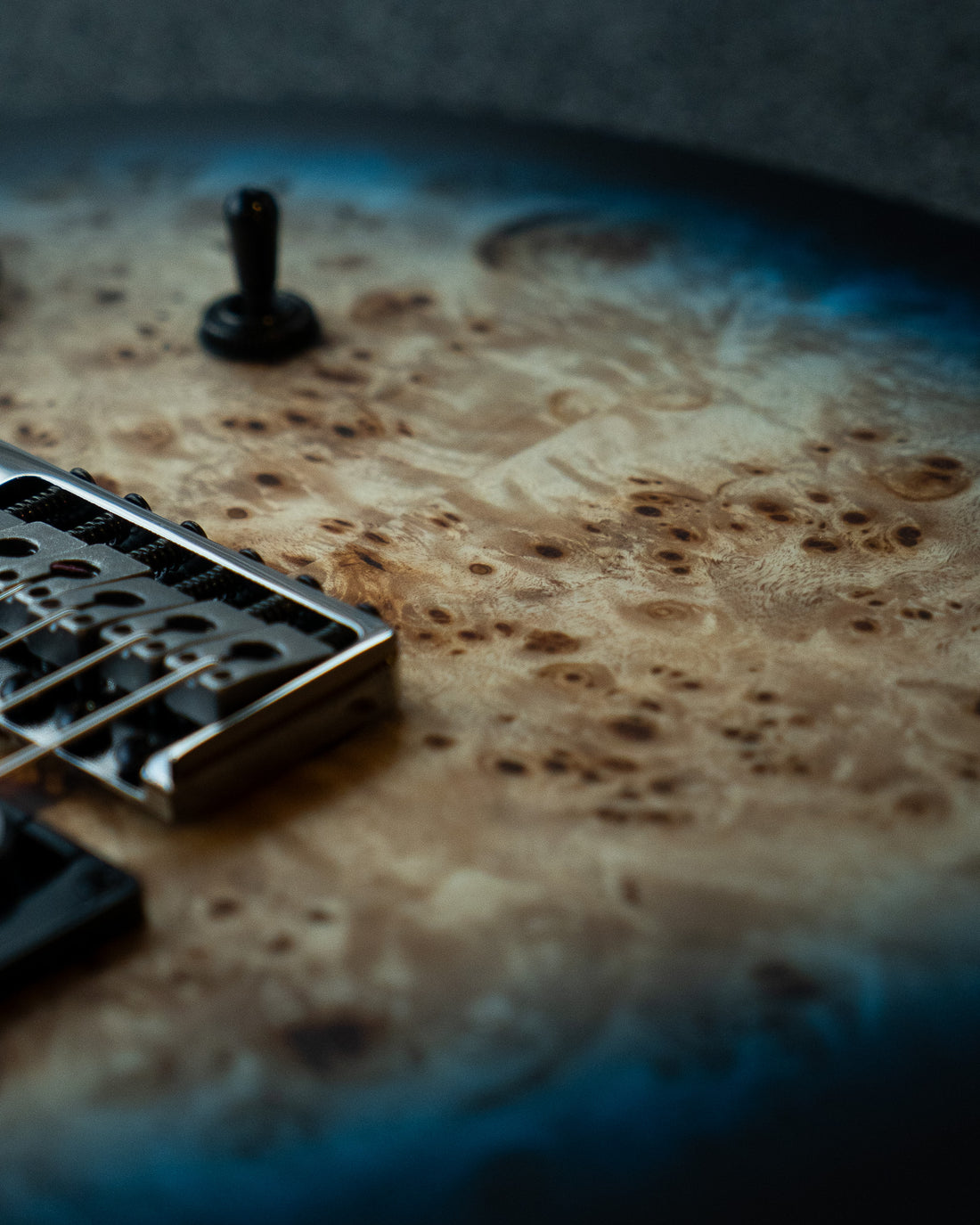 PRS SE Custom 24-08, Poplar Burl LTD, Lake Blue Midnight Burst