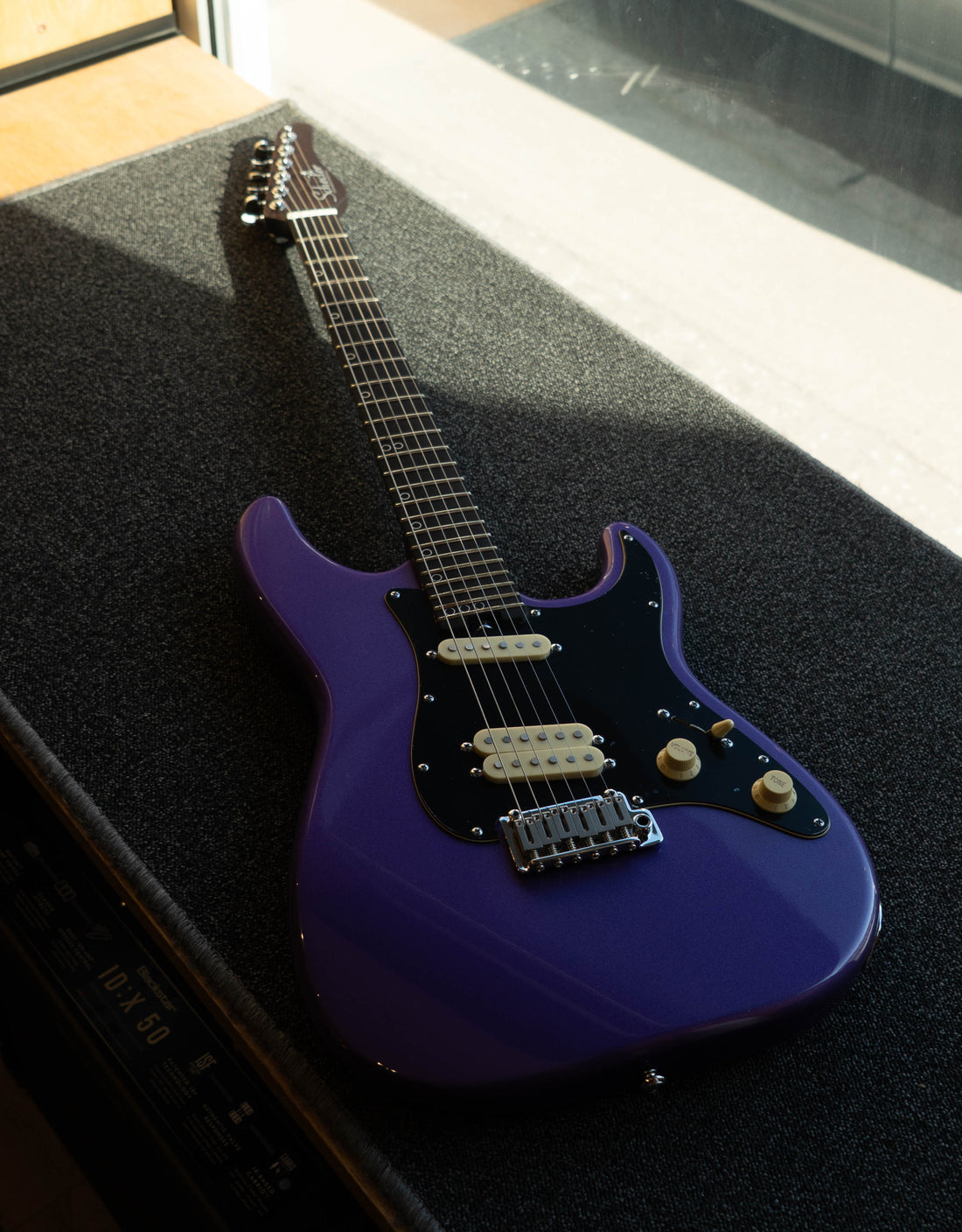 Schecter MV6, Metalic Purple