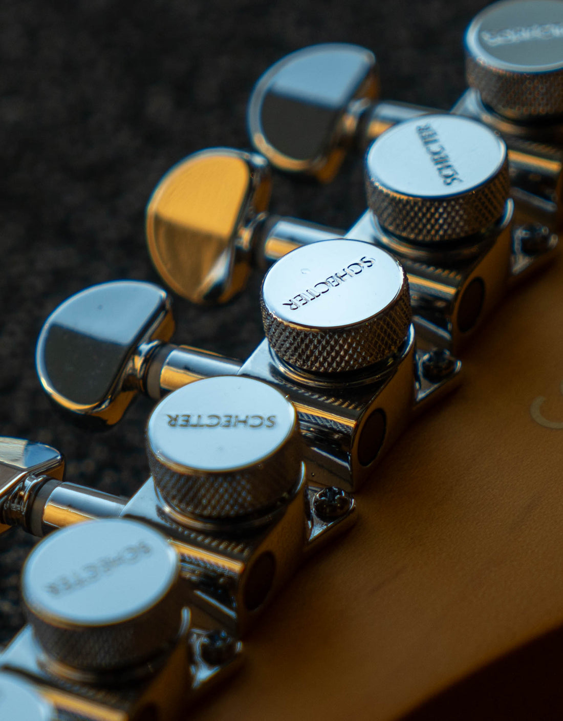 Schecter MV6, Gloss Black