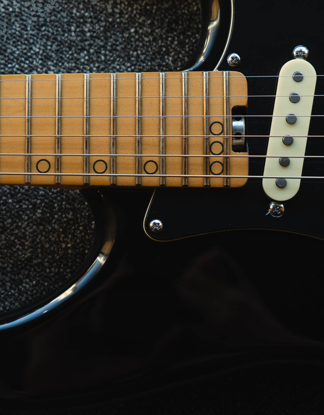 Schecter MV6, Gloss Black