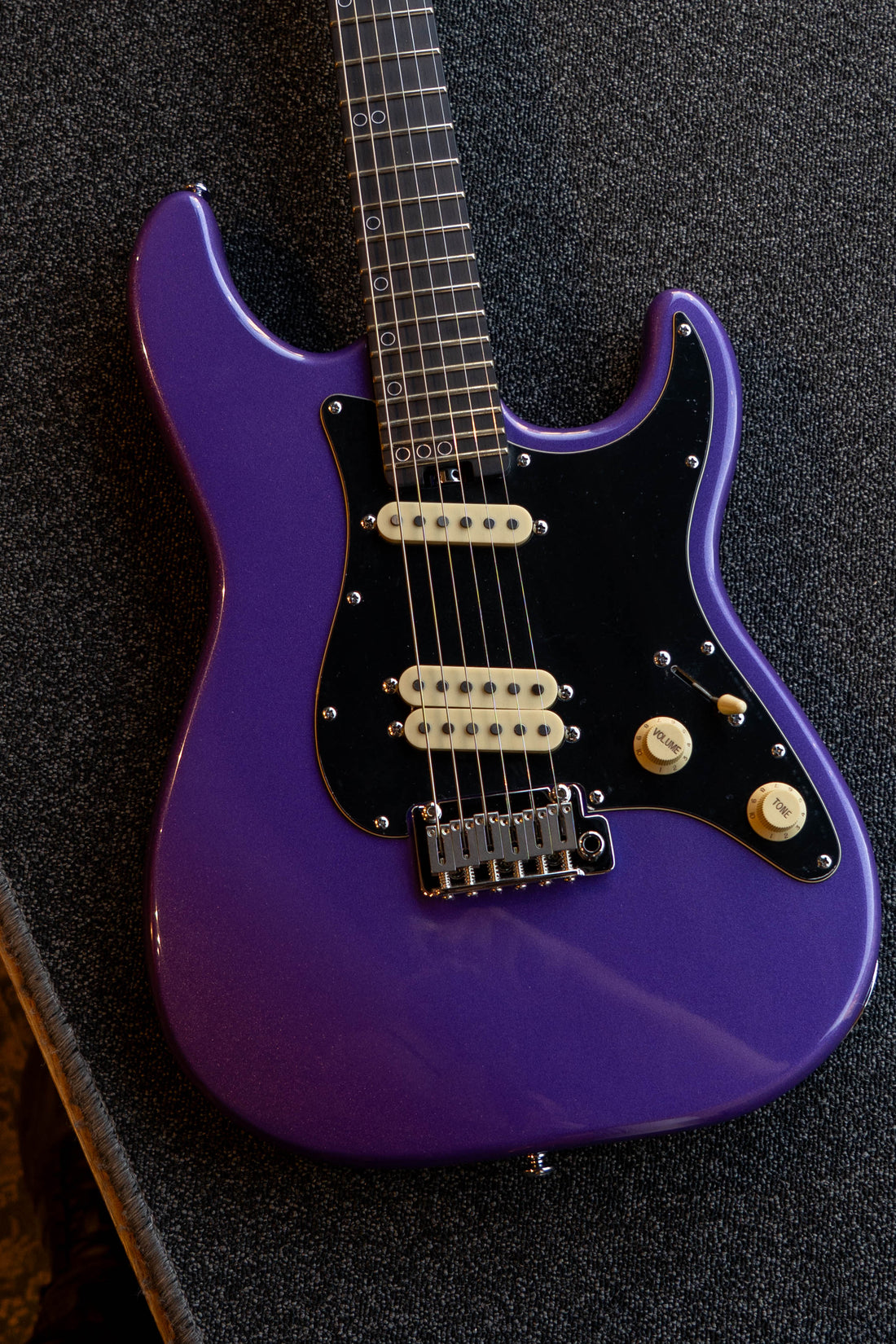 Schecter MV6, Metalic Purple