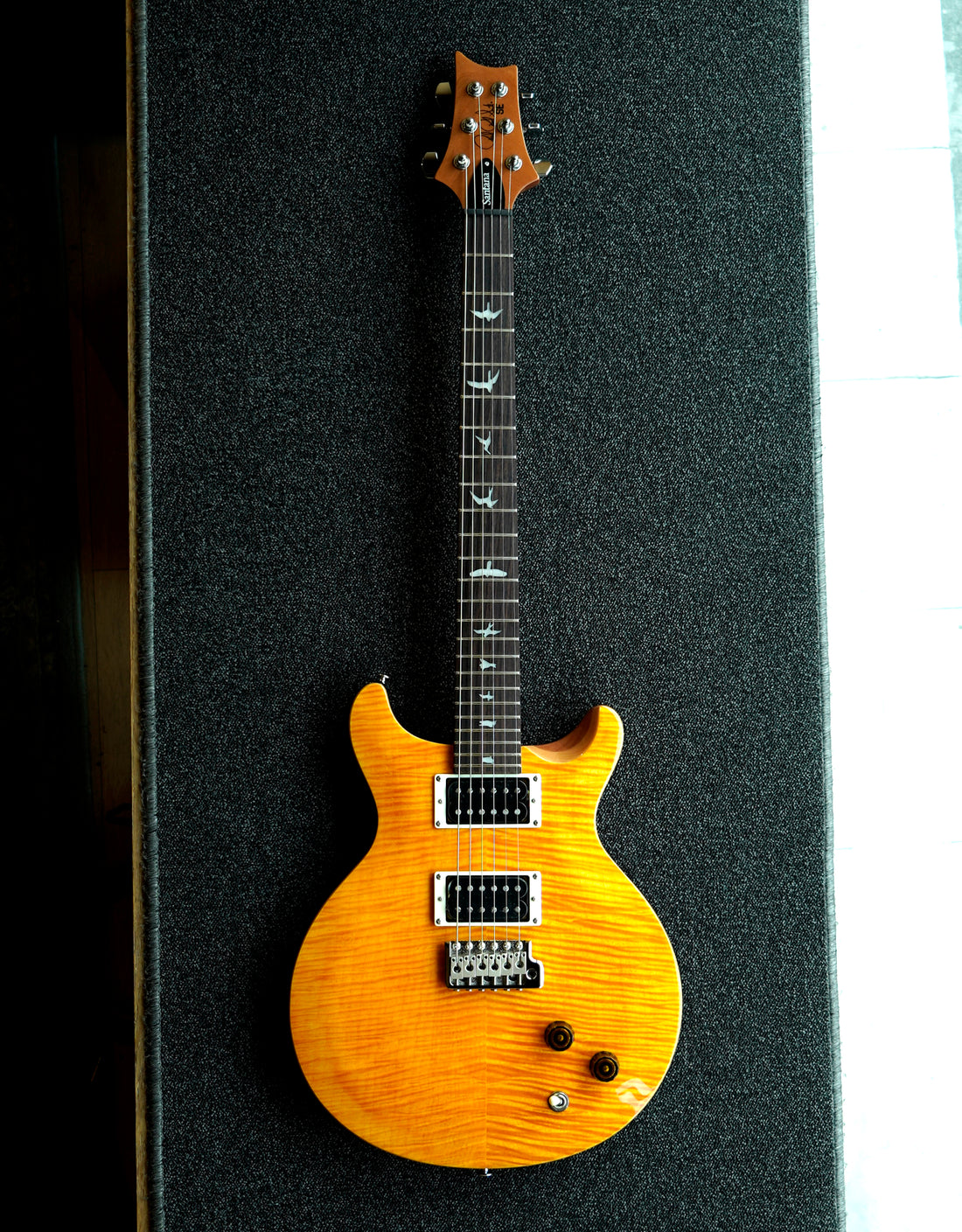 PRS SE Santana, Santana Yellow