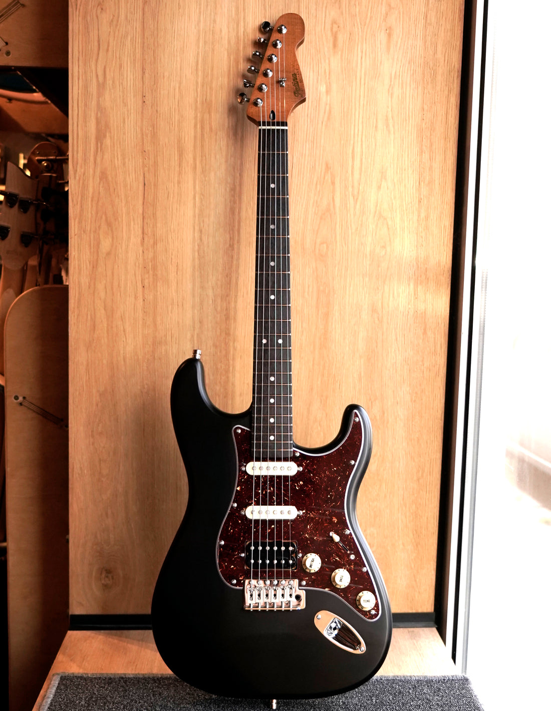 Patina PS-4 HSS, Black
