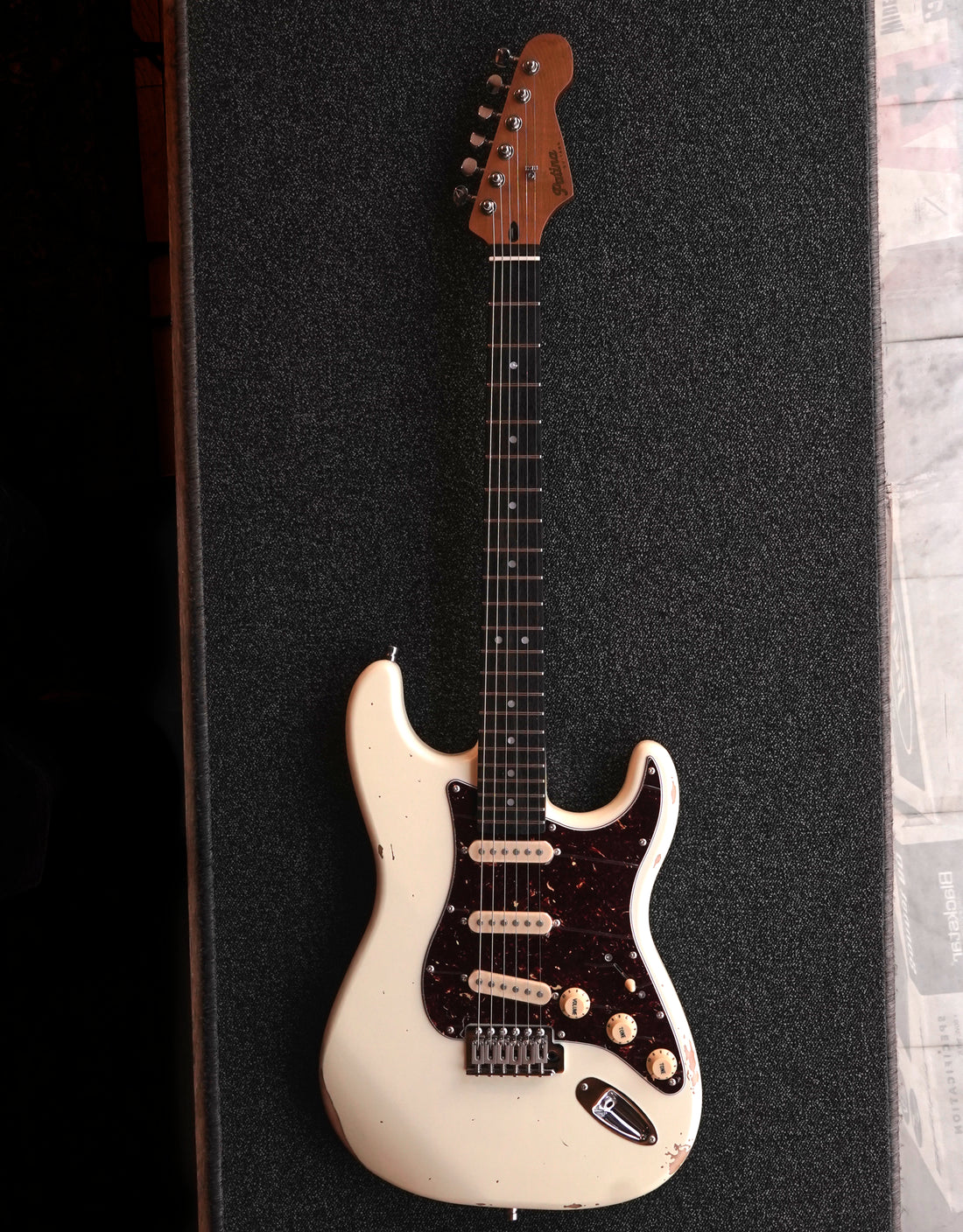 Patina PS-6 R SSS, Olympic White