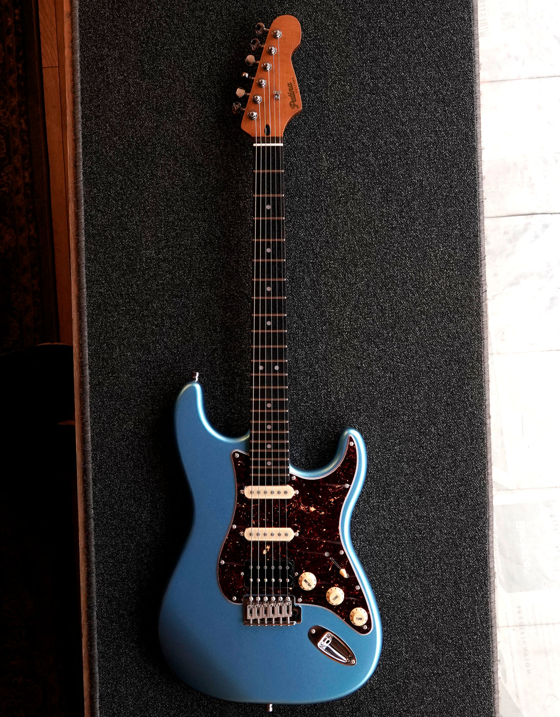 Patina PS-4 HSS, Lake Placid Blue