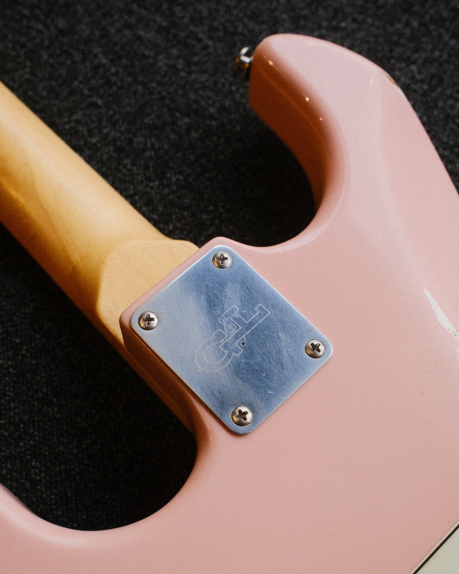 G&L Custom Shop Legacy SSZ RW, Nitro Shell Pink