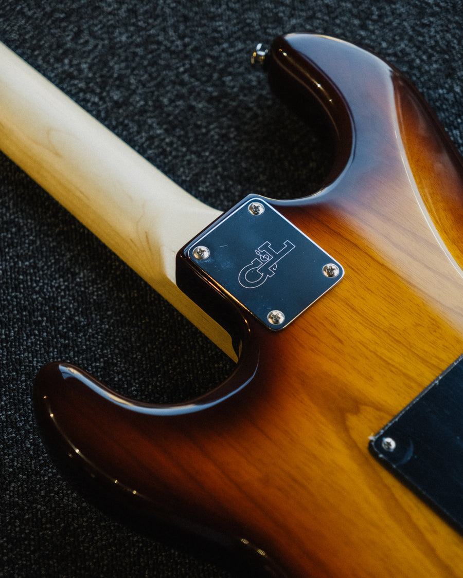 G&L Builder's Choice Comanche, Old School Tobacco Sunburst