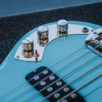 G&L CLF Research L-1000 Series 750, Turquoise