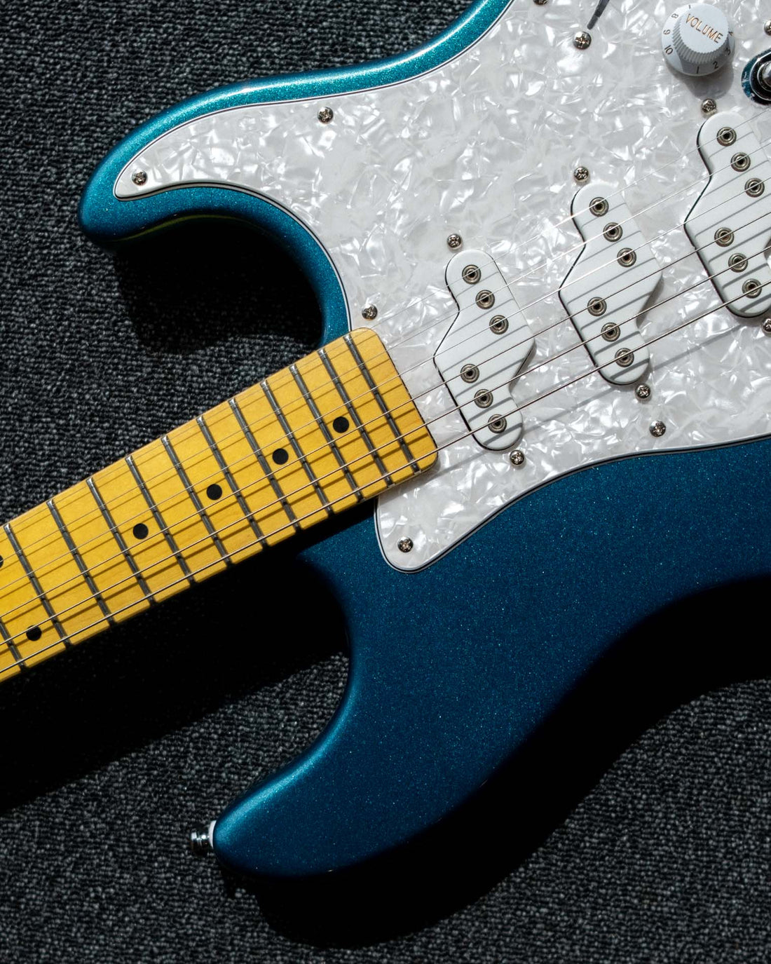 G&L Tribute Comanche Emerald Blue MP Poplar Acoustic Union